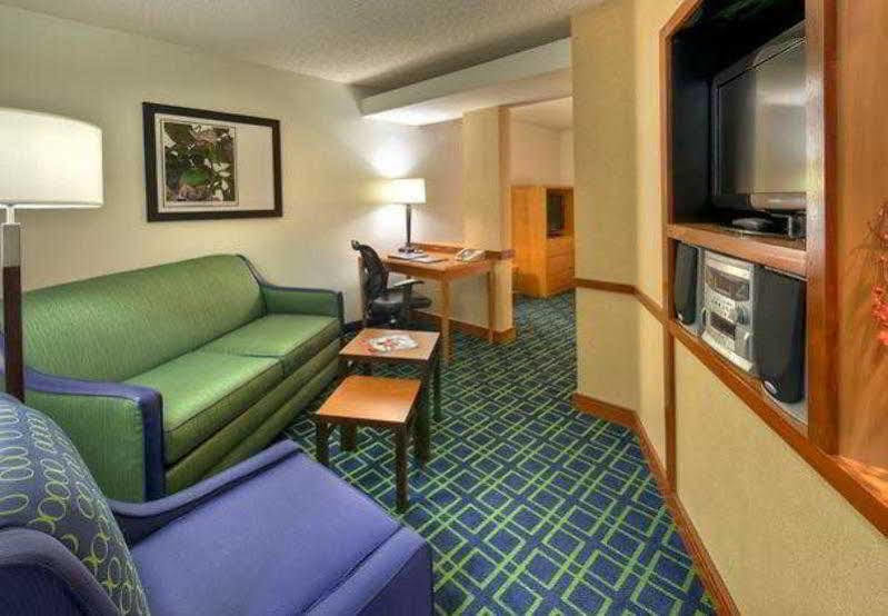 Fairfield Inn & Suites By Marriott Reno Спаркс Экстерьер фото